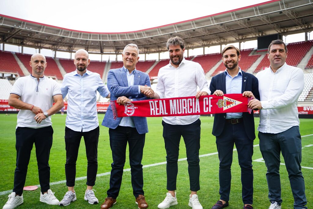 Asier Goiria, Unai Zubiaur, Iban Markitz y Zigor Eguiarte presentados como nuevos miembros de la estructura deportiva del Real Murcia
