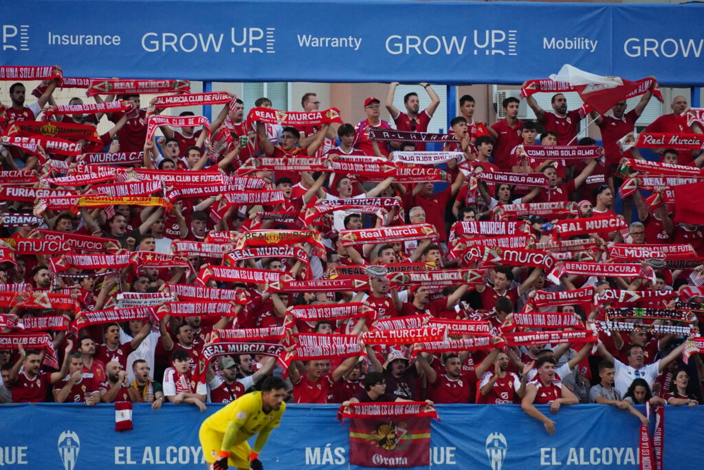 Nuestra afición tiñó de grana el Collao