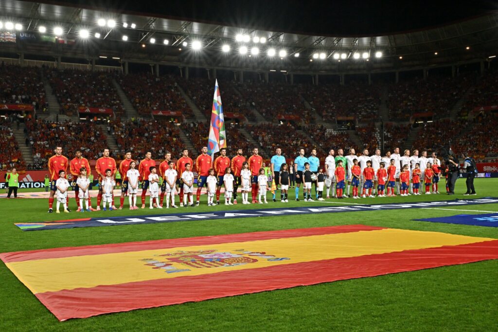 El estadio Enrique Roca de Murcia luce sus mejores galas para el España Dinamarca