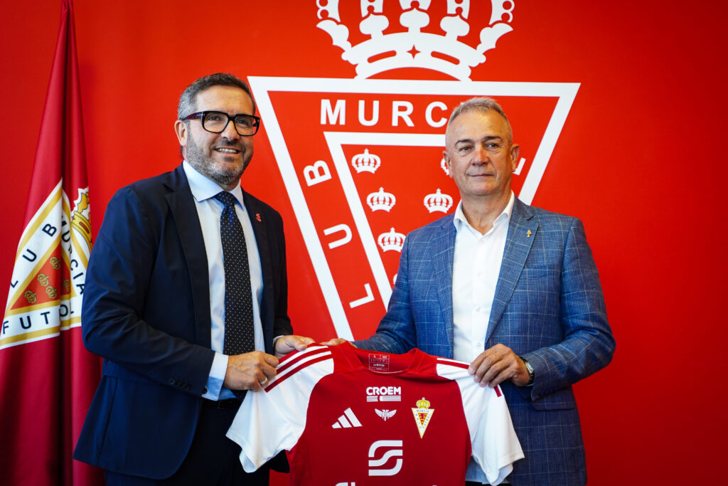 El Real Murcia se une a la CROEM para impulsar su crecimiento empresarial y social