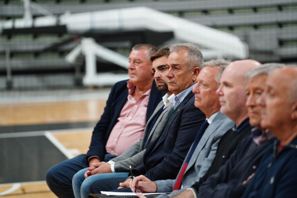 Felipe Moreno y Juanjo Fernández representan al Real Murcia en el foro “Murcia Opina”