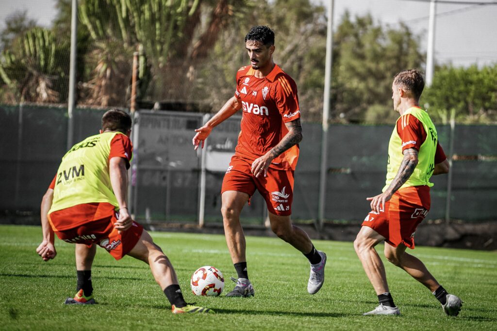 El equipo comienza la semana de trabajo preparando el partido ante el Atleti B