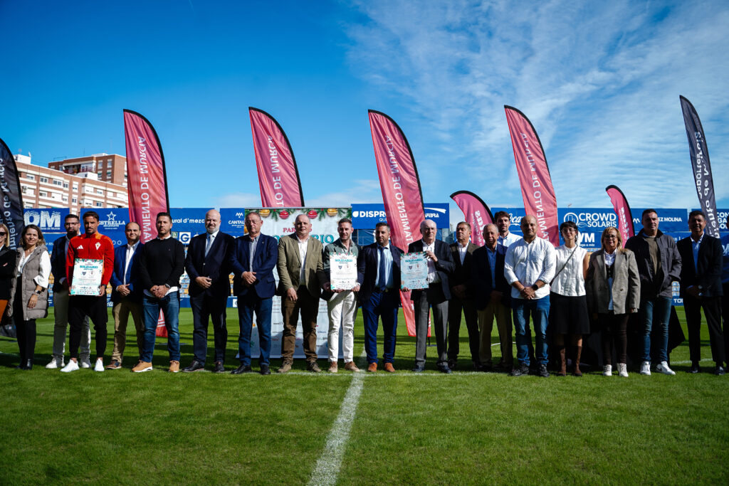 Murcia celebra su historia con un partido solidario entre el UCAM Murcia CF y el Real Murcia CF