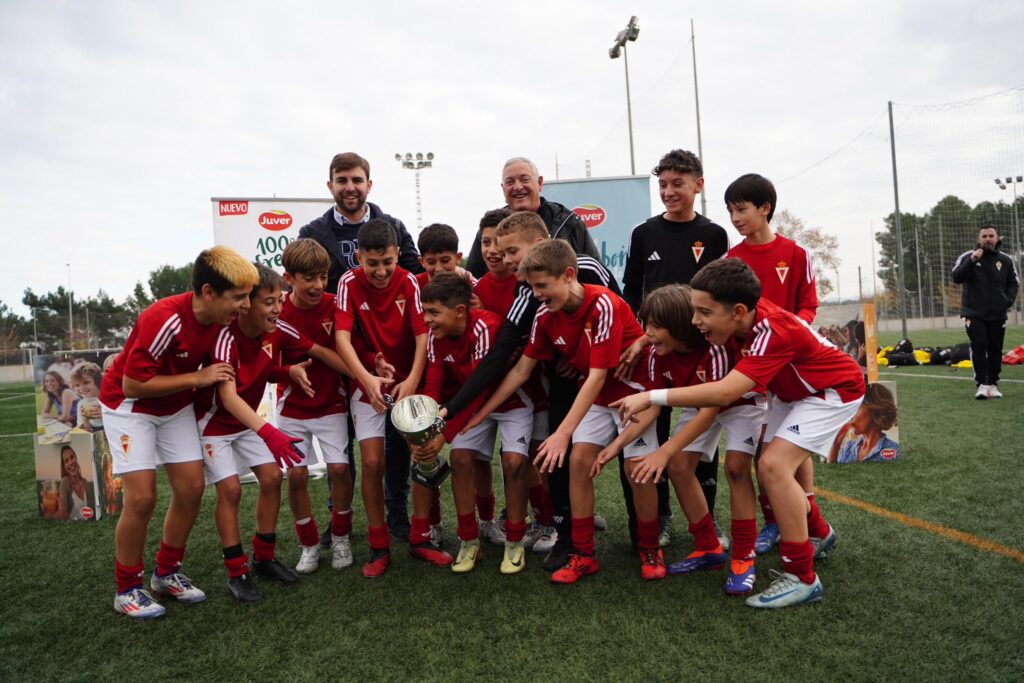 El Alevín A, campeón del XXII Torneo de Navidad del Real Murcia