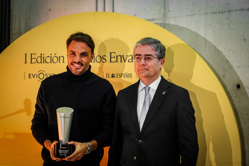 Pedro León, galardonado con el Premio Envasador por su trayectoria y esfuerzo