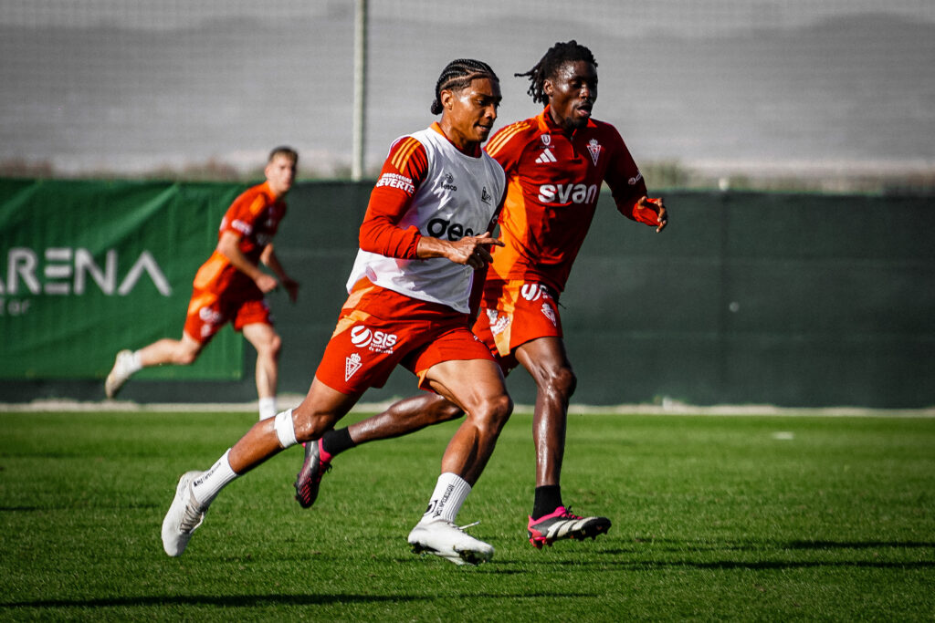 El equipo ya prepara el duelo ante el Castilla