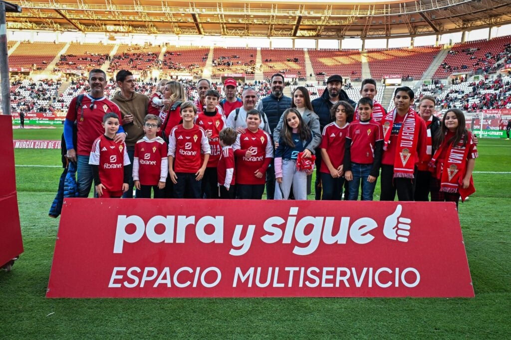 Los VIP Experience disfrutan del último partido del Real Murcia en 2024