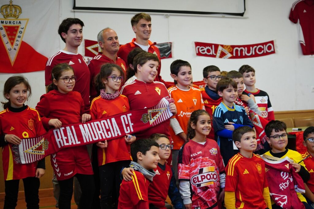 Antxon Jaso visita el colegio Nuestra Señora de Atocha en Real Murcia Al Cole